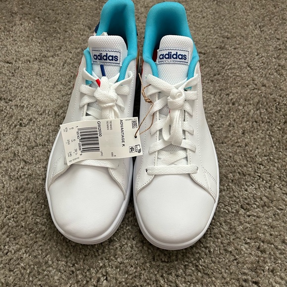 Adidas Advantage K Tennis Shoes – Big Kids Size 7, Brand New - Picture 2 of 6